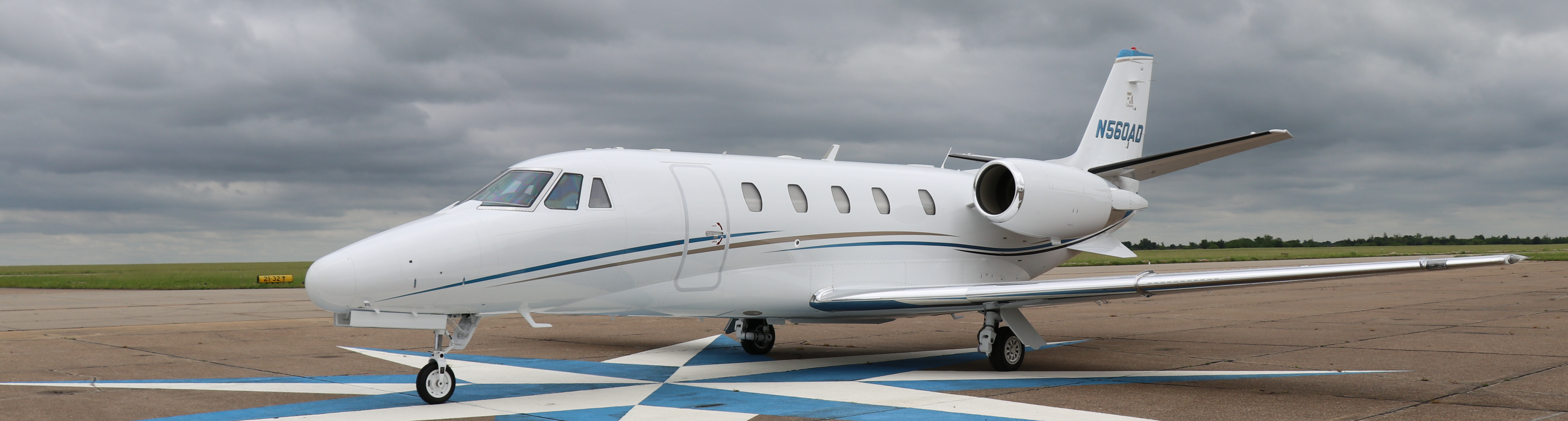 Sideview of Citation Excel Aircraft N560AD